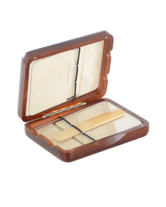 em. Blattetui für 6 Blätter